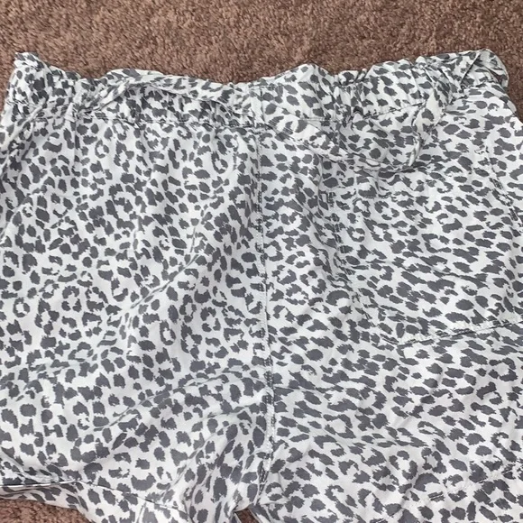 aerie shorts - Picture 5 of 5